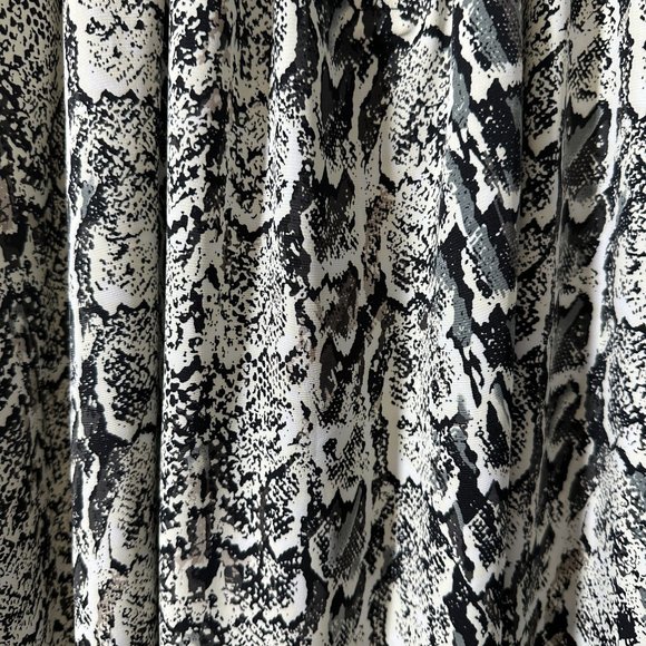 BAR III Snakeskin Print Zipper Front Cinched Waist Short Sleeve Dress Medium - Picture 5 of 16